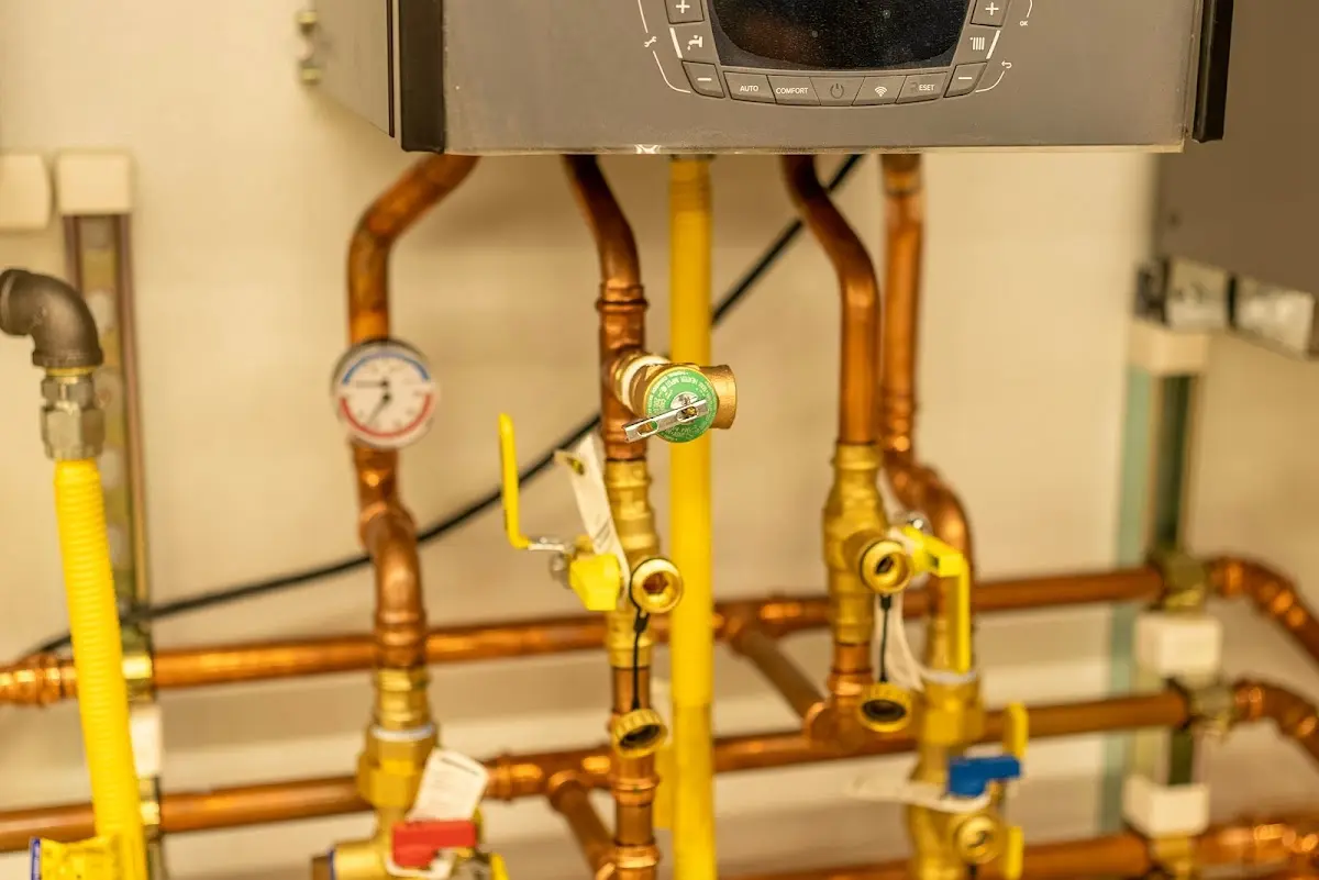 Licensed technician providing Sewer Cleanout for a homeowner in Highland Park